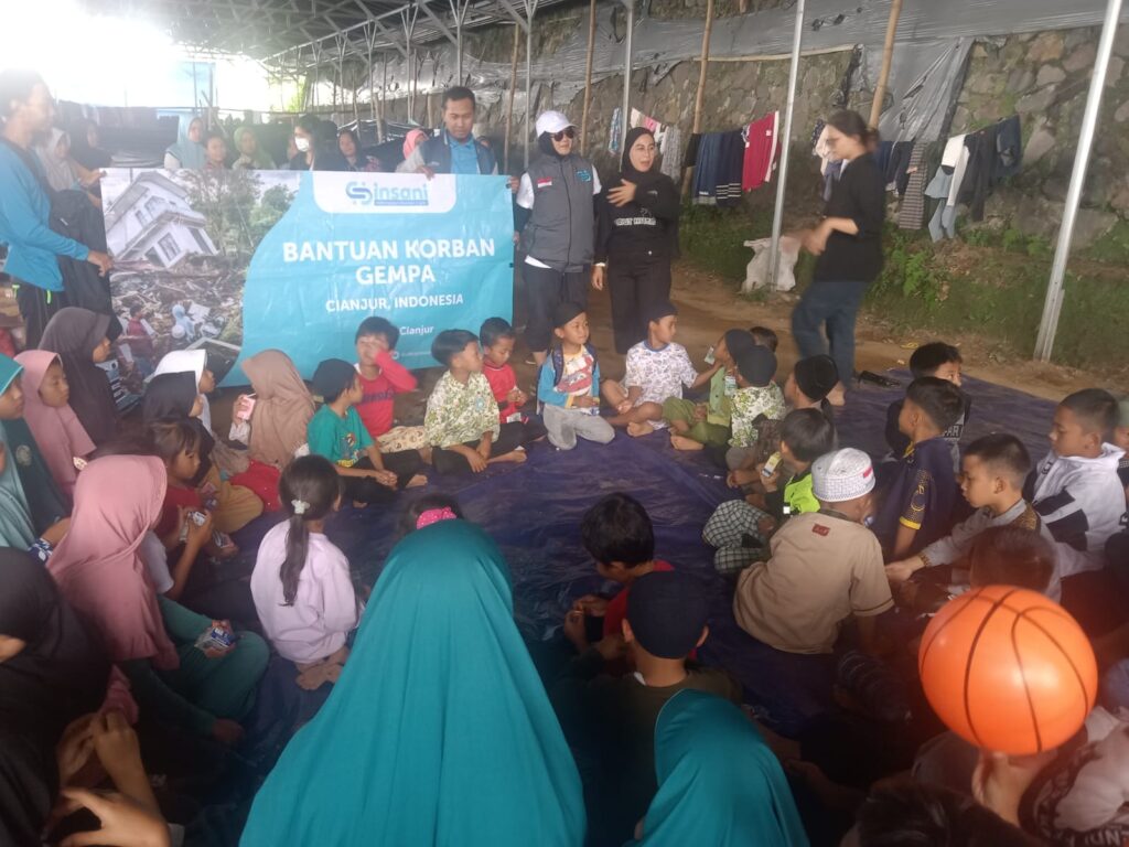 Insani Kembali Salurkan Bantuan untuk Warga Cianjur yang Terpaksa Mengungsi